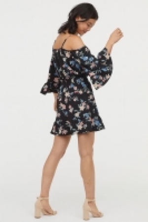  Robe épaules dénudées 17.99 €