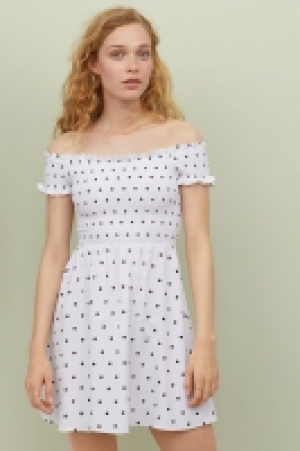  Robe épaules nues 14.99 €