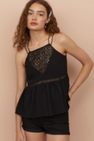  Top avec dentelle 11.99 €