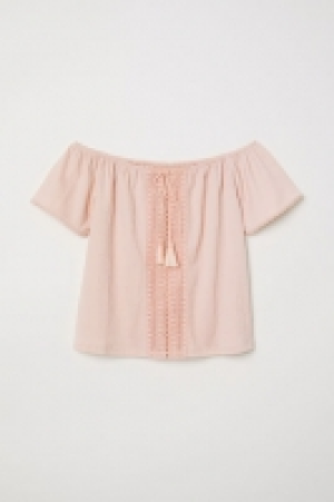  Blouse épaules nues 3.99 €