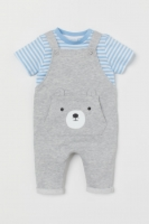  T-shirt et salopette 9.99 €