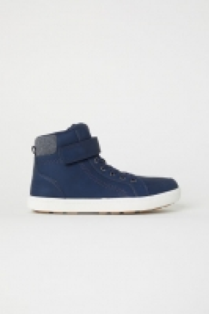  Baskets montantes 17.99 €