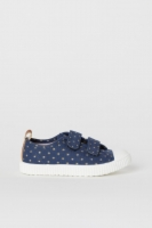  Tennis en toile 6.99 €