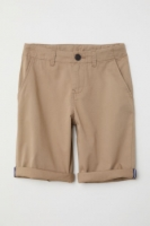  Short chino 4.99 €