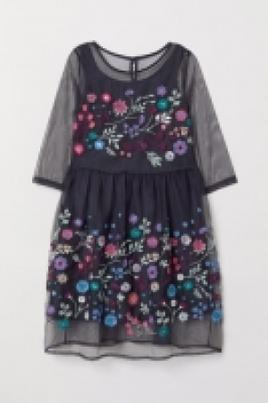  Robe brodée 19.99 €