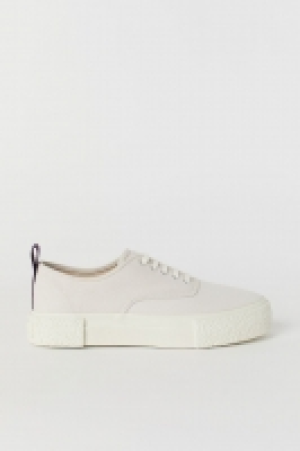  Tennis en toile 24.99 €