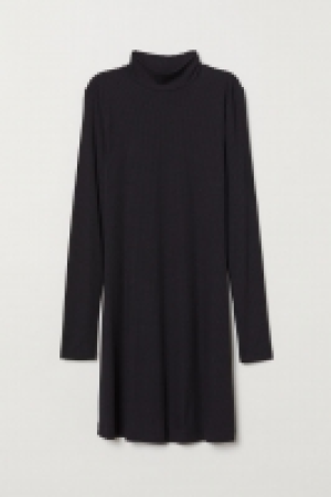  Robe en jersey côtelé 13.99 €