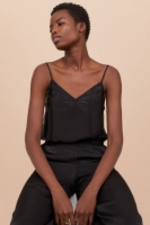  Top en viscose avec broderies 12.99 €