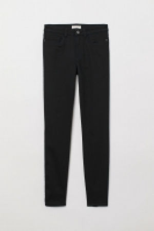  Pantalon stretch 9.99 €