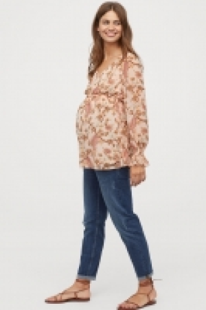  MAMA Blouse à encolure en V 12.99 €