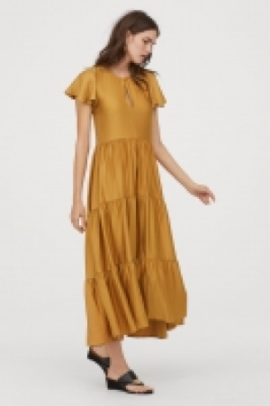  Robe longue en satin 34.99 €