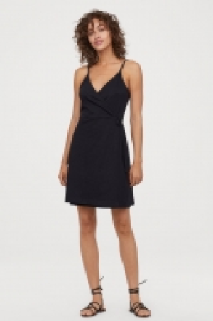  Robe croisée en modal mélangé 7.99 €