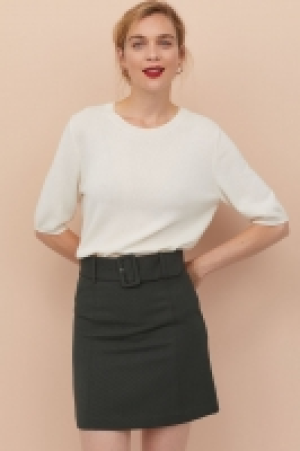  Jupe avec ceinture 24.99 €