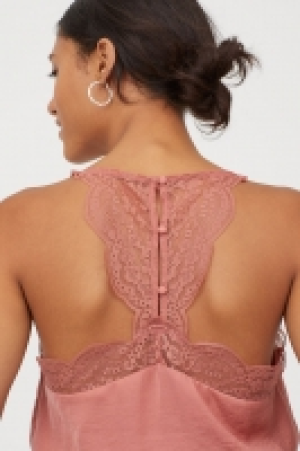  Top en satin avec dentelle 14.99 €