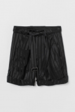  Short ample 35.99 €