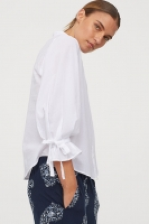  Blouse à manches ballon 12.99 €
