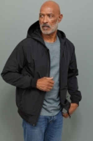  Veste à capuche 18.99 €