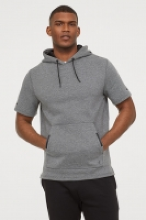  Sweat à capuche 12.99 €