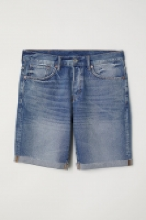  Short en jean Straight 15.99 €