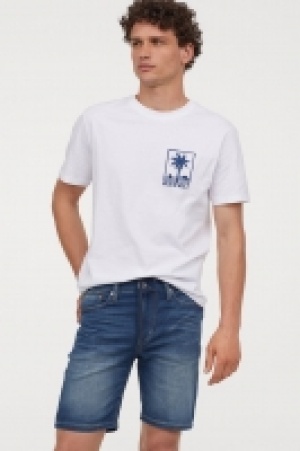  Short en jean Straight 18.99 €