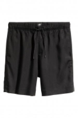  Short court 14.99 €