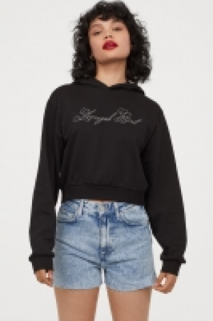  Sweat court avec capuche 7.99 €