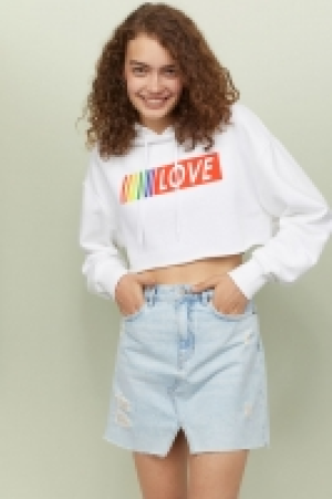  Sweat court avec capuche 8.99 €