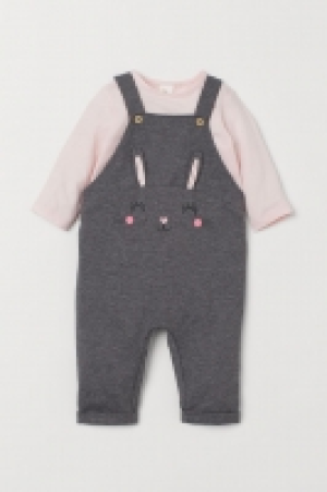  Top et salopette 10.99 €