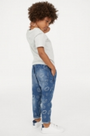  Pantalon jogger en jean 11.99 €