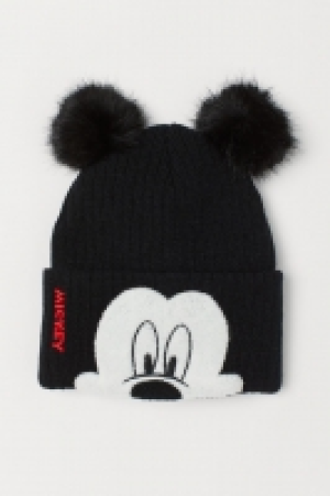 HM   Bonnet avec broderie