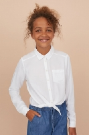 HM   Chemise avec pans à nouer