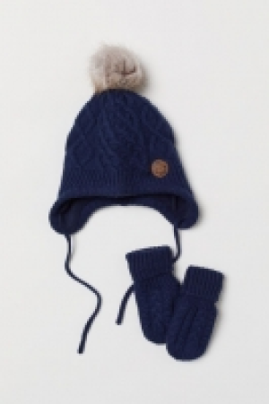  Bonnet et moufles 7.99 €