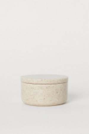  Boîte avec couvercle 6.99 €