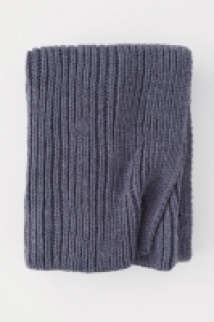  Plaid en maille côtelée 29.99 €
