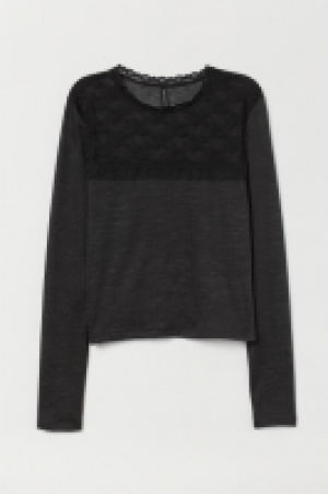  Top avec dentelle 6.99 €