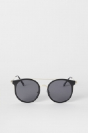  Lunettes de soleil 2.99 €
