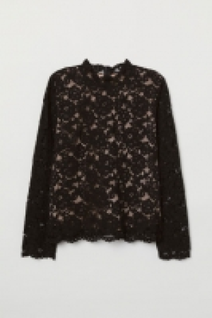 Top en dentelle 17.99 €