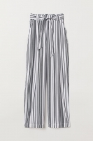 Pantalon large 9.99 €