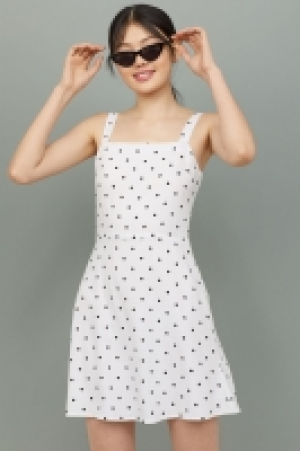  Robe à motif 6.99 €