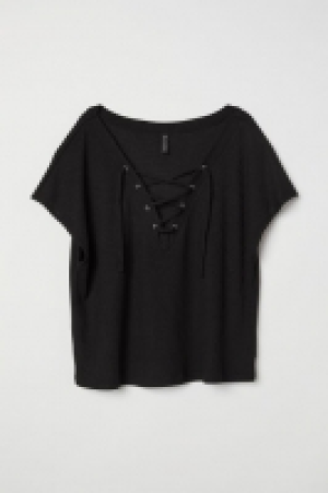  Top avec laçage 5.99 €