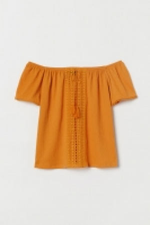  Blouse épaules nues 6.99 €
