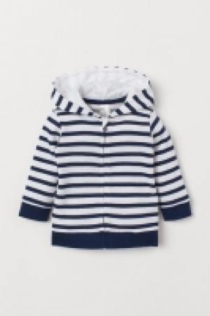  Veste à capuche 2.99 €