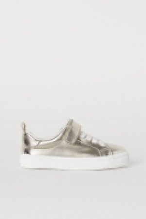  Baskets scintillantes 7.99 €