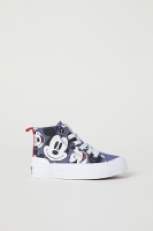 Baskets montantes 8.99 €