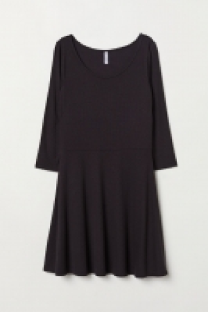  Robe en jersey côtelé 6.99 €