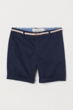  Short avec ceinture 8.99 €