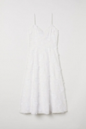  Robe avec broderies 39.99 €