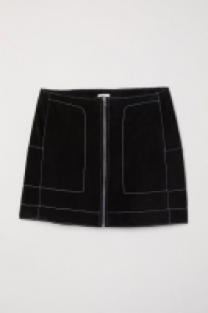  Jupe courte en suède 39.99 €