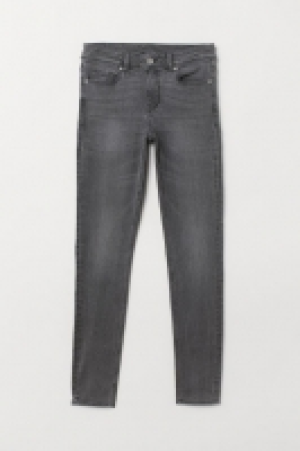  Super Skinny Regular Jeans 14.99 €