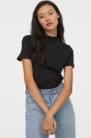  T-shirt à col droit 7.99 €